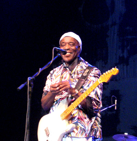 Buddy Guy live at the Mahindra Blues Festival