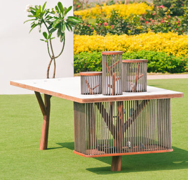 pet-table by MuseLAB